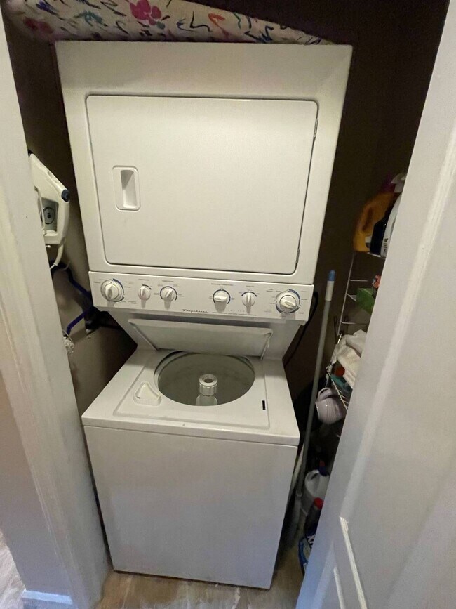 Building Photo - 0 Harbor Hill Rd