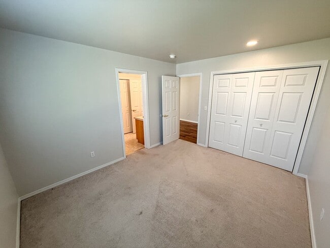 Building Photo - 3 bedroom, 2 bath home on Harbor Links Golf Course