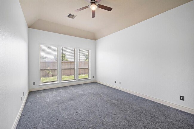 Building Photo - 28915 Crested Butte Dr