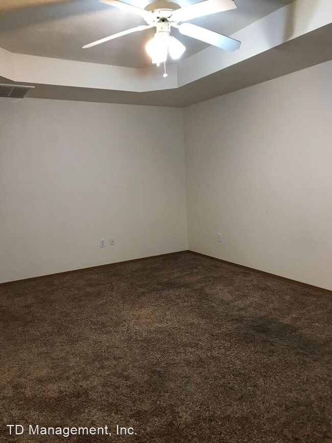 Building Photo - 3 br, 2 bath House - 4325 S Farm Road 125