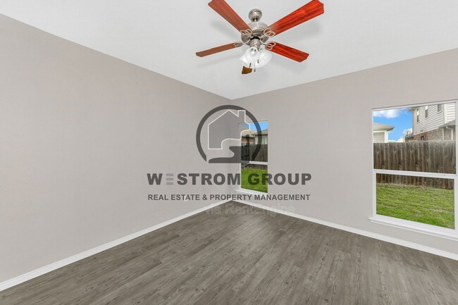 Building Photo - 2201 Sweetwood Dr