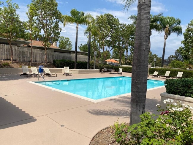 Building Photo - Mirasol 3 Bedroom Condo