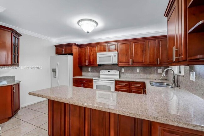 Building Photo - 8107 SW 23rd Ct