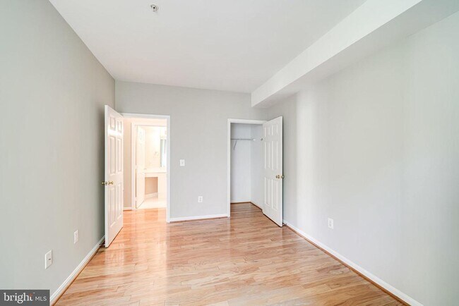 Building Photo - 5982 Founders Hill Ct