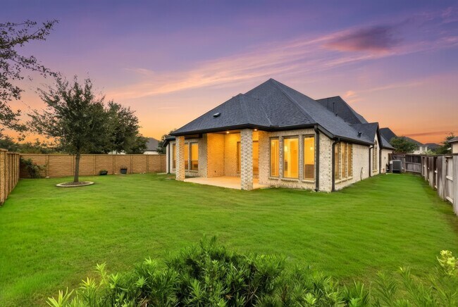 Building Photo - 6927 Pondhawk Dr