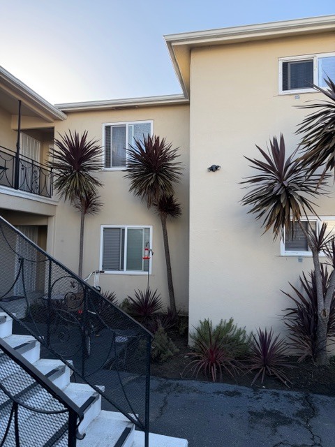 Upstairs unit with view of courtyard. - 4626 E 7th St