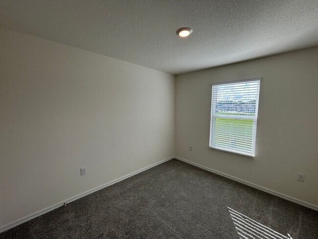 Building Photo - 8243 SW 67th Ave