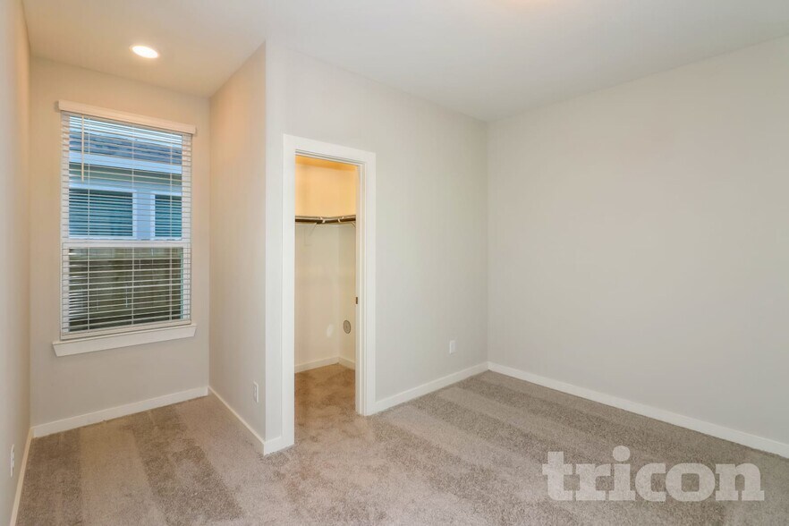 Building Photo - 2310 Bailey Flds Ln