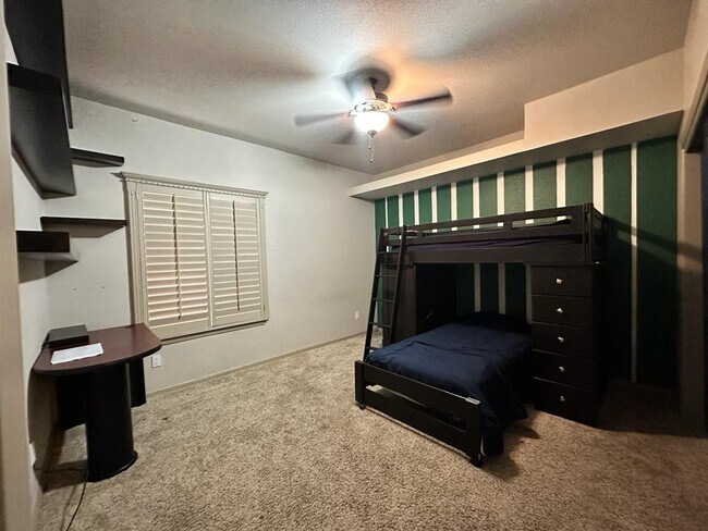 Building Photo - 4136 Tierra Venado Dr