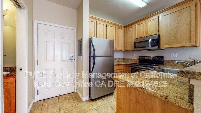 Building Photo - 110 5th St