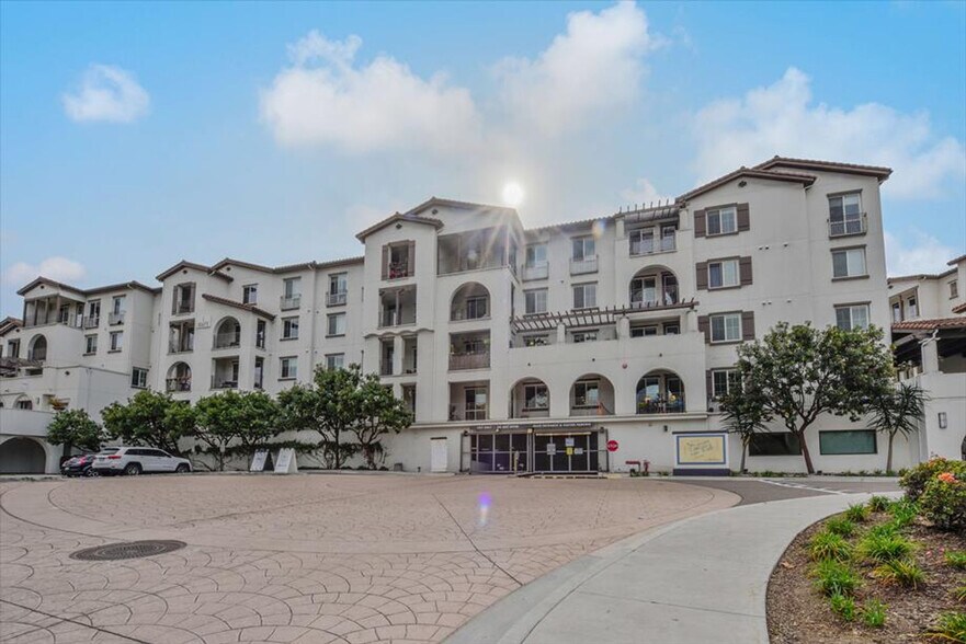 Building Photo - 10635 Calle Mar De Mariposa