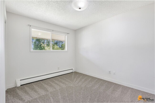 Building Photo - 1121 Latouche St