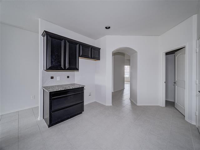 Building Photo - 14923 Lone Spring Dr