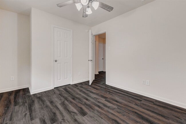 Building Photo - 26603 Summerbend Hollow Ln