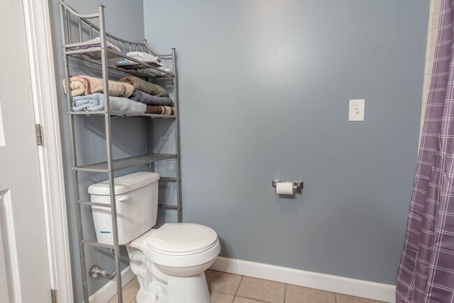 Building Photo - 29573 Maple St