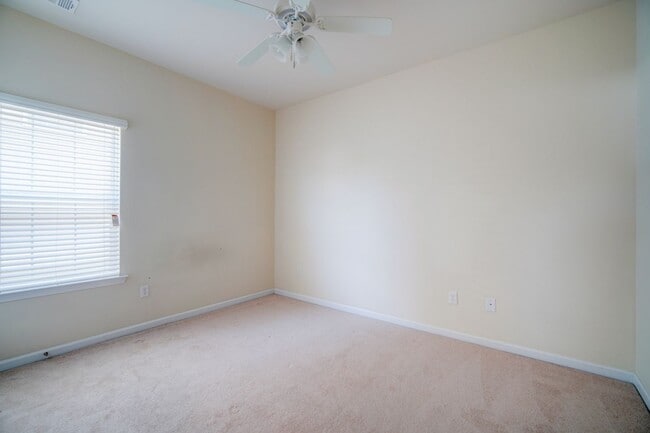 Building Photo - 4 BR/2 BA, Two Car Garage, Charming Home i...