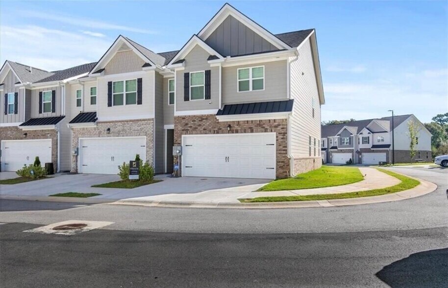 Building Photo - 179 Hampton Cir