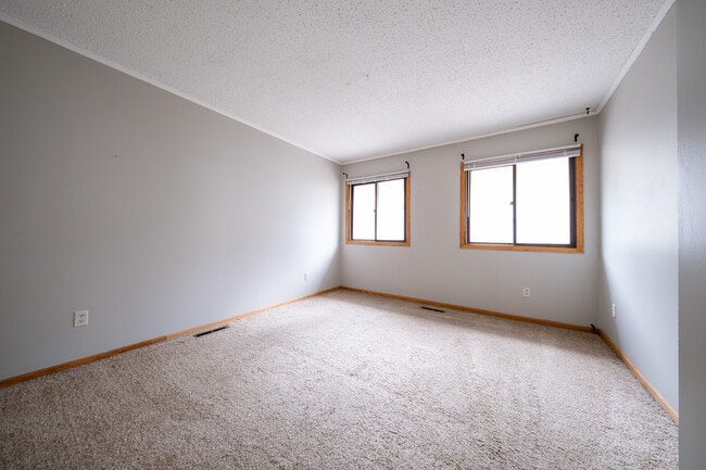 Building Photo - 2708 Terraceview Ct