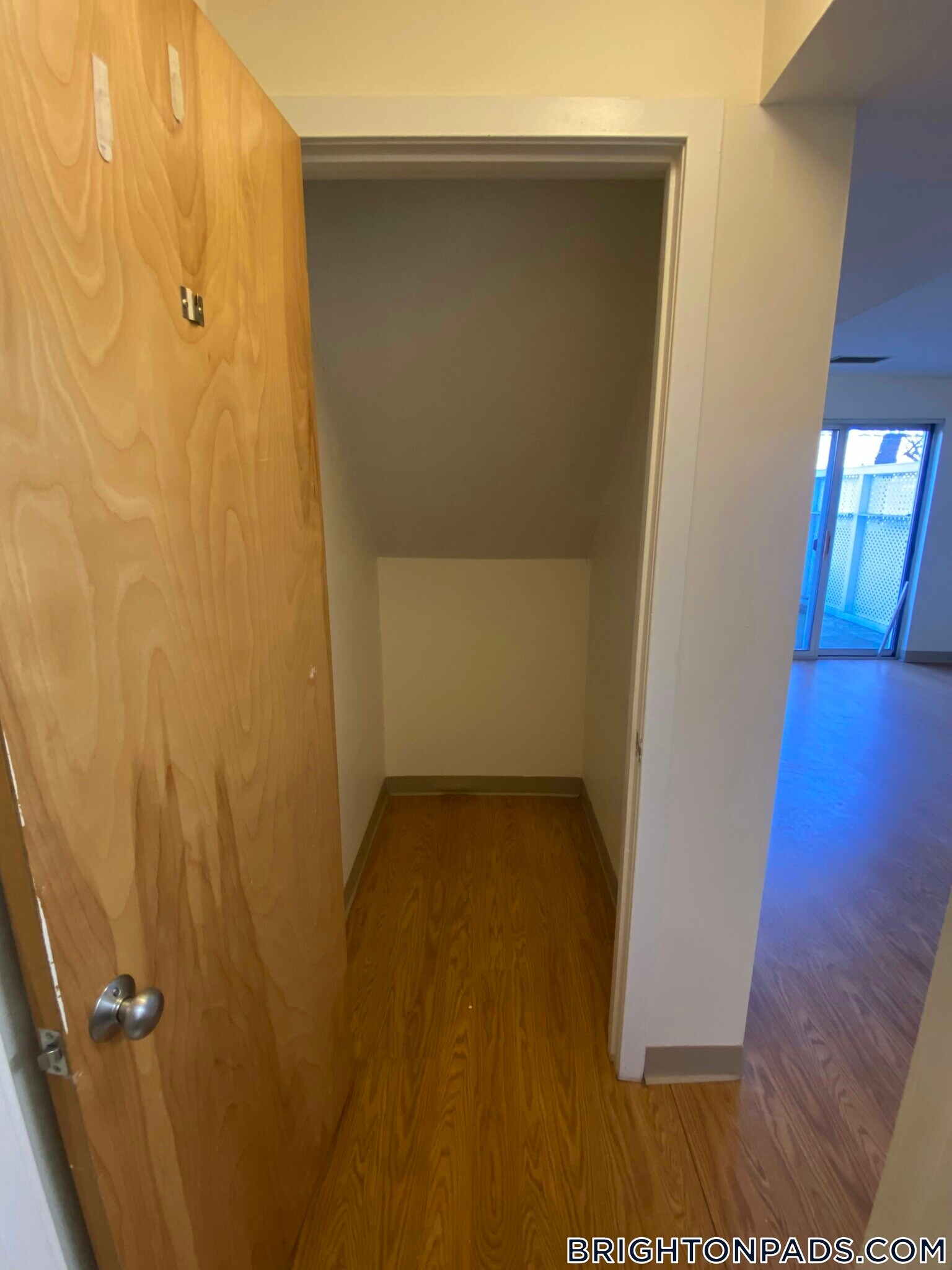 Building Photo - 140 N Beacon St