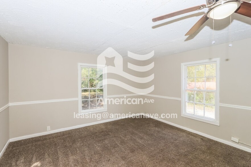 Building Photo - 1369 Winton Ave