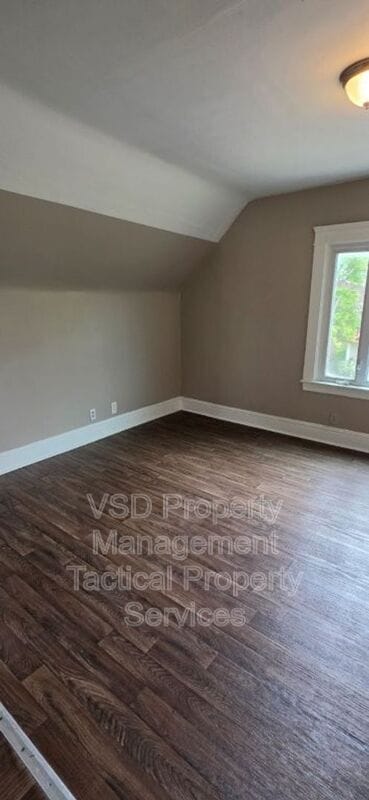 Building Photo - 3408 E 140th St