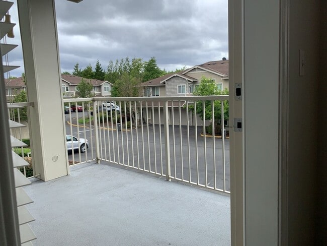 Building Photo - Charming 2Bed, 2Bath Condo in Auburn WA