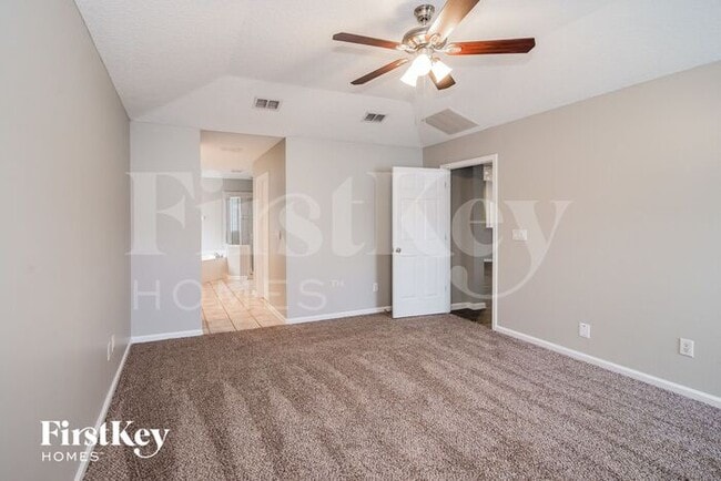 Building Photo - 528 Millhouse Ln