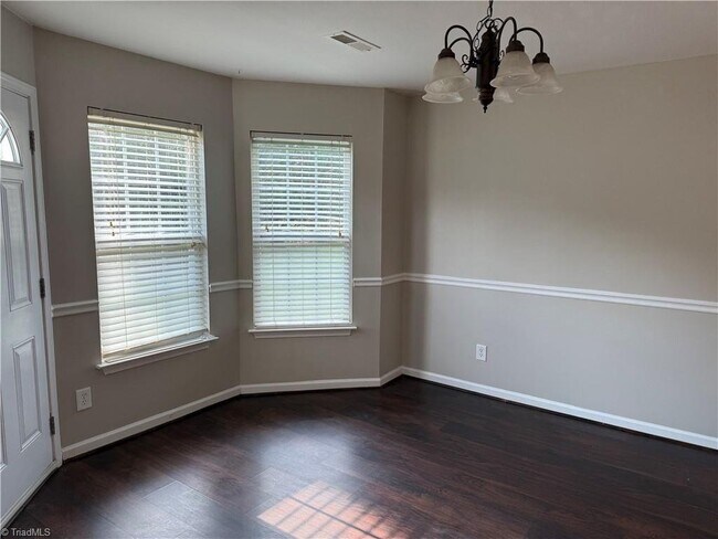 Building Photo - 157 Dunbarton Ct
