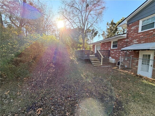 Building Photo - 4946 Pinewood Dr