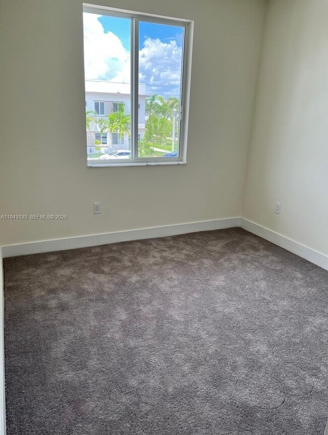 Building Photo - 10300-10366 NW 66th St