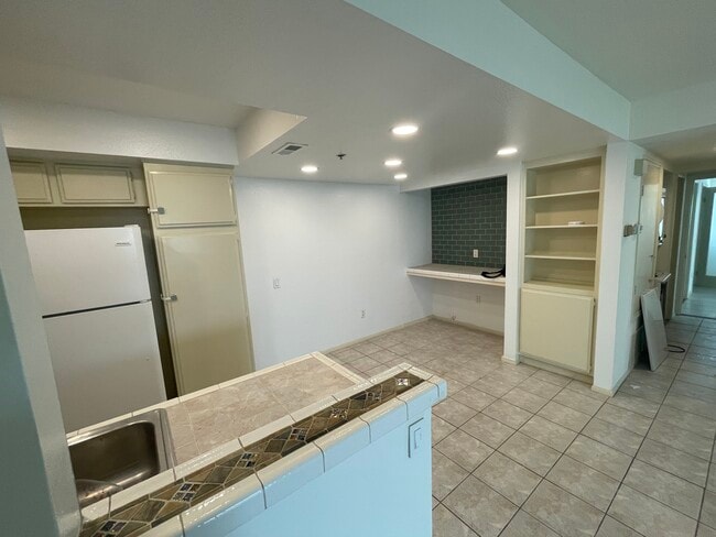 Building Photo - 249 Mangano Cir