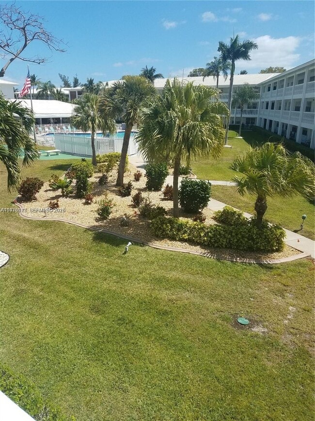 Building Photo - 5200 NE 24th Terrace