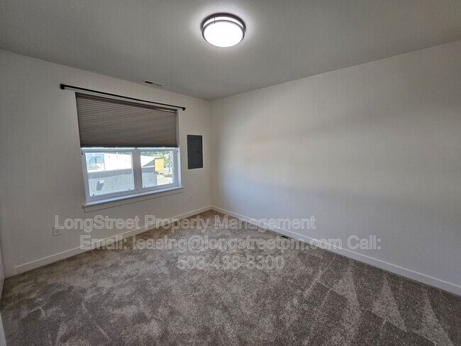 Building Photo - 7480 N Oswego Ave