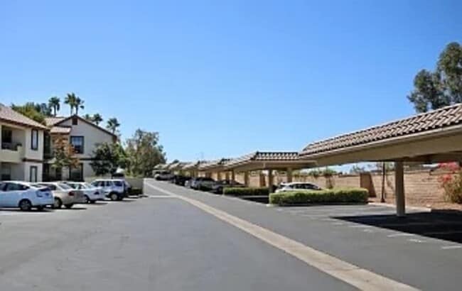 Building Photo - 10921 Sabre Hill Dr