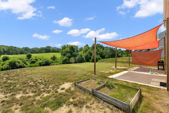 Building Photo - 230 Rosewood Ln