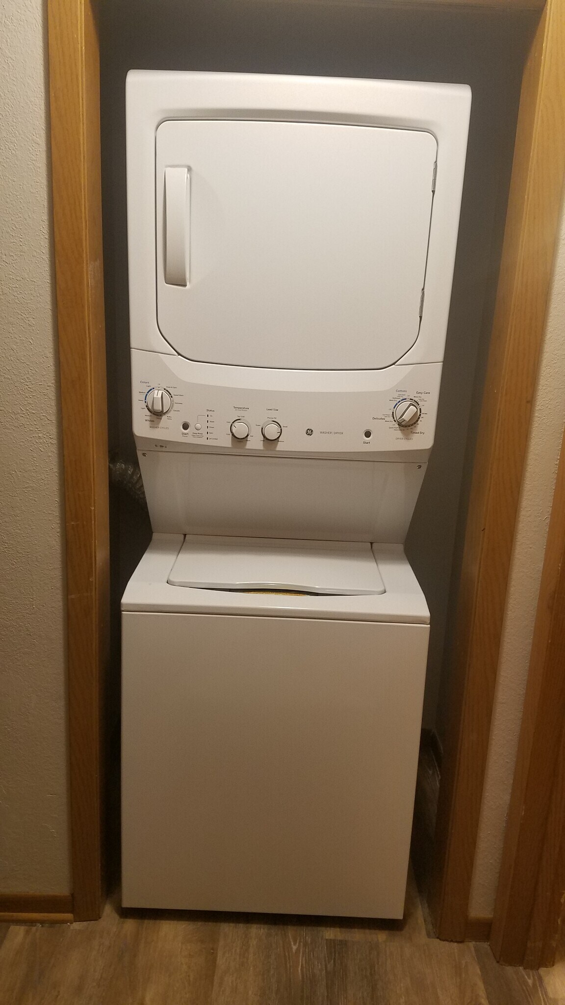 In Unit Washer & Dryer - 9915 W Oklahoma Ave