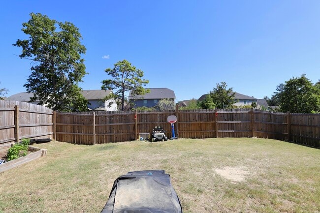 Building Photo - 21 Ciani Ct