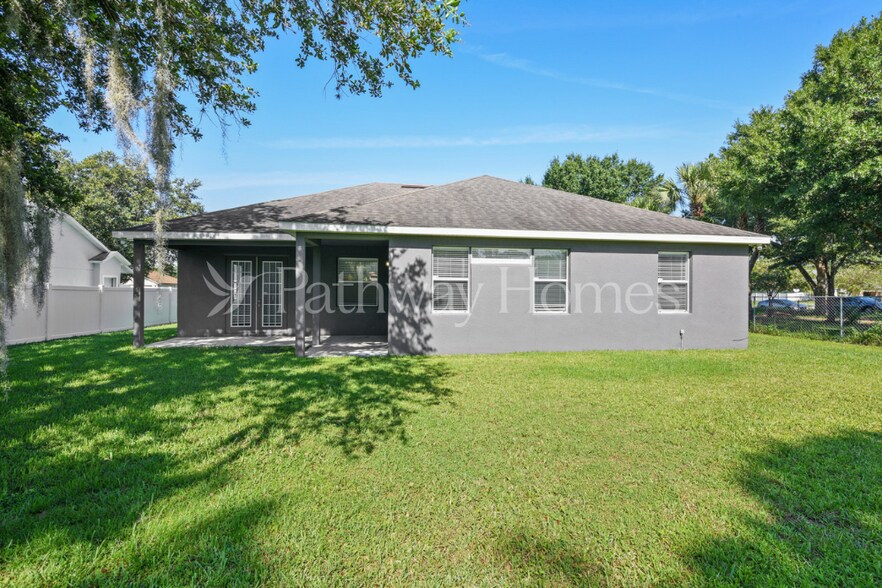 Building Photo - 2219 Bancroft Blvd