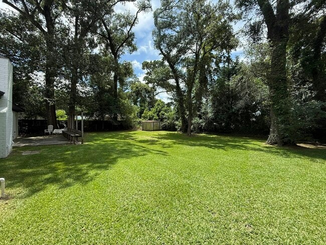 Building Photo - 971 Nabors Dr