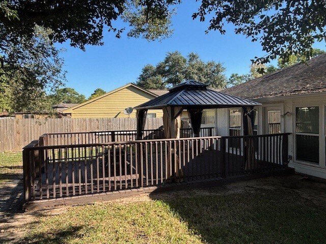 Building Photo - 21023 Ironcrest Ln