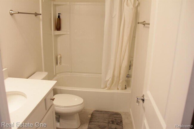 Building Photo - 47757 Alden Terrace N