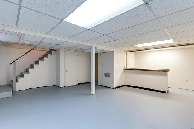 Building Photo - 10860 St Francis Ln