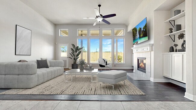 Building Photo - 2135 Llerena Ln