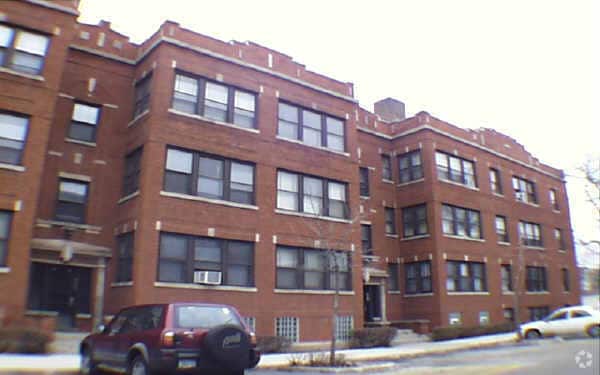 Primary Photo - 700 North Austin Blvd