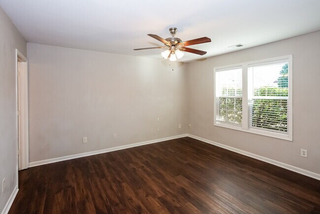 Building Photo - 13115 Ambrosia St