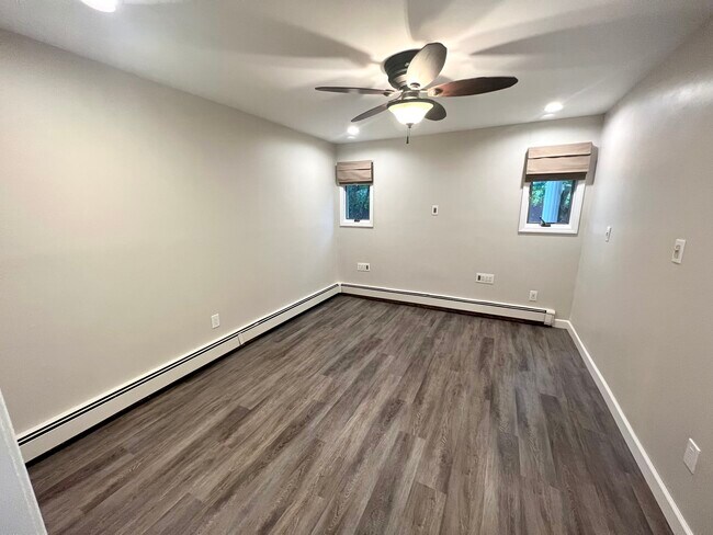 Building Photo - 122 Cortelyou St