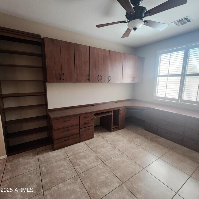 Building Photo - 14318 W Evans Dr