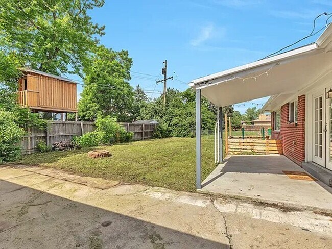 Building Photo - Coming Soon! 5BR/2BA | Newly Renovated Single Family Home | 1-Car Garage Parking | Fenced yard!