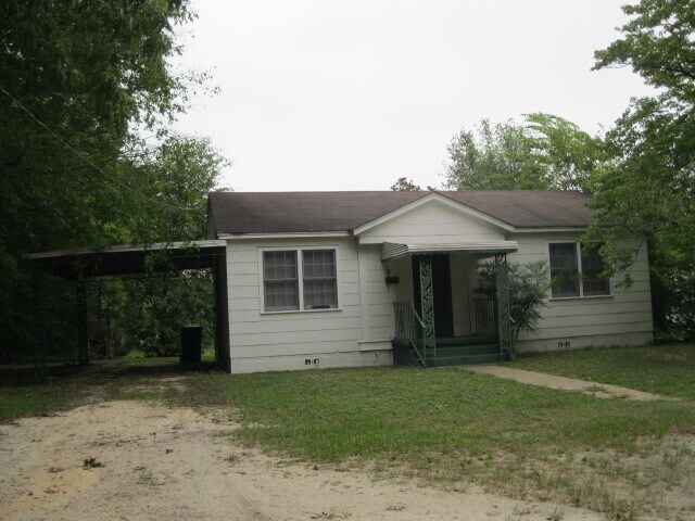 Building Photo - 712 Georgia Ave