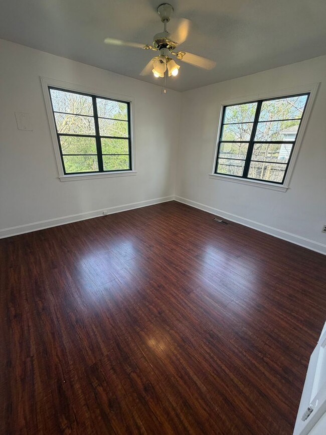 Building Photo - 507 N 34th St